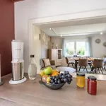 Apartamento Haus Mit Sauna, 3 Sz, 2 Baeder & 450 M Wyk auf Föhr