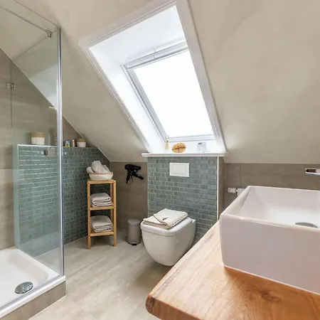 Haus Mit Sauna, 3 Sz, 2 Baeder & 450 M Wyk auf Föhr