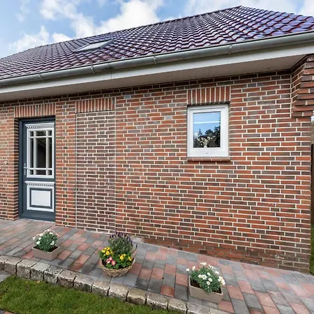 Haus Mit Sauna, 3 Sz, 2 Baeder & 450 M شقة